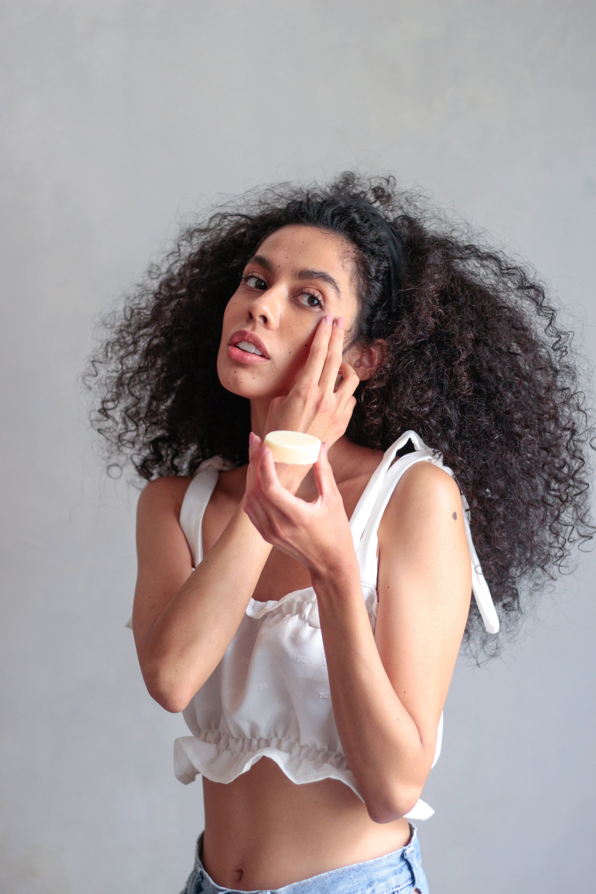 Rutina de skincare facial para mantener la piel humectada todo el día - Indra Ecosmética